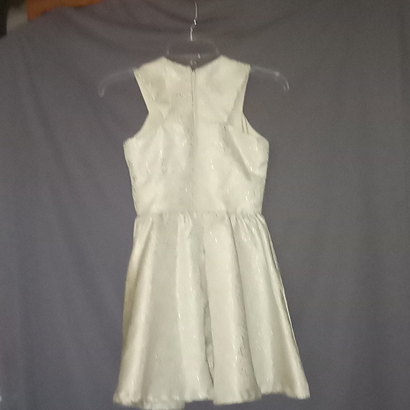 Girl dress - Picture 2 of 2